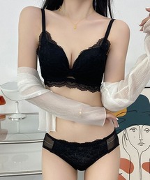 c.u.l（シーユーエル）の「フラワーレース ノンワイヤー ブラショーツセット culu388（ブラ&ショーツ）」
