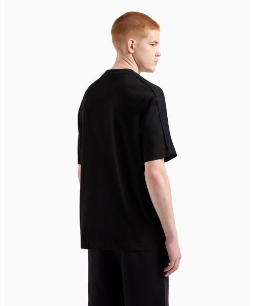 ARMANI EXCHANGE（アルマーニエクスチェンジ）の「【A|X アルマーニ エクスチェンジ】ロゴテープ 半袖クルーネックTシャツ/REGULAR+（Tシャツ/カットソー・メンズ・ブラック/ダークグリーン/ホワイト・LARGE/MEDIUM/SMALL/X-LARGE/X-SMALL/XX-LARGE）」の10枚目の写真