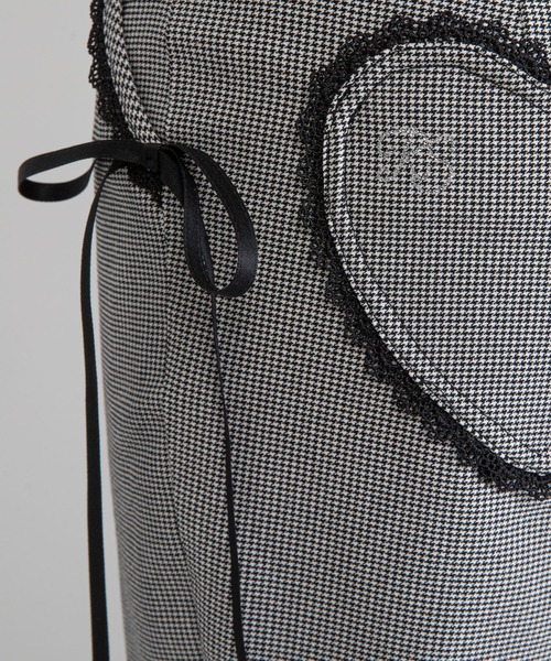 フリルレースロングフレアパンツ（その他パンツ）｜DearMyLoveRose（ディアマイラブローズ）