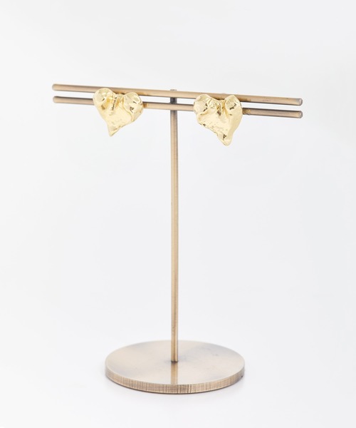 NOELA（ノエラ）の「ハートモチーフピアス（ピアス（両耳用）・レディース・ゴールド/シルバー・フリー）」の6枚目の写真