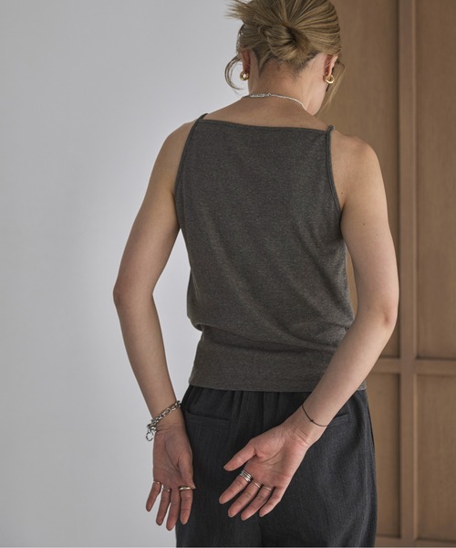 feepur(フェピュール)の「カットリブアメスリキャミ(キャミソール・レディース・オフホワイト/オートミール/ブラック/チャコールグレー・MEDIUM)」の11枚目の写真