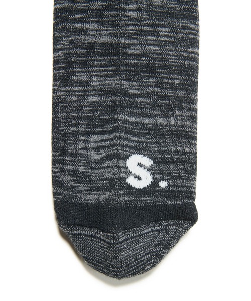 SOPHNET.(ソフネット)の「BINCHOTAN SHORT SOCKS(ソックス/靴下・メンズ・ホワイト/ブラック/グレー・MEDIUM/LARGE)」の5枚目の写真