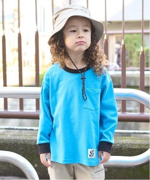 b・ROOM（ビールーム）の「【カイテキ天竺】バイカラーポケットTシャツ（Tシャツ/カットソー・キッズ・トップグレー/ライトベージュ/ダークグリーン/オフホワイト/パープル/ターコイズブルー・150cm/140cm/130cm/120cm/100cm/110cm）」の5枚目の写真