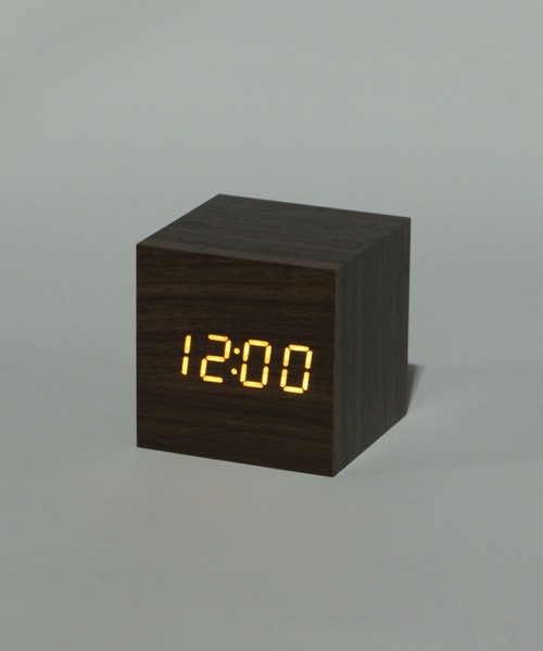 LAKOLE（ラコレ）の「デジタルクロックWOOD[スクエア] / 289906（置時計・レディース・ナチュラル/ブラウン・FREE）」の4枚目の写真
