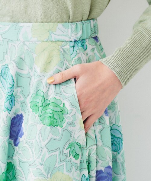 UNTITLED（アンタイトル）の「【セットアップ可能】オールドフラワー プリントスカート（スカート・レディース・グリーン系1/ベージュ系その他3・00/01/02/03/42/44/50/48/46/04）」の20枚目の写真