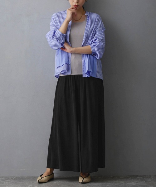 NICOLE white（ニコルホワイト）の「アシンメトリ―プリーツシャツ（シャツ/ブラウス・レディース・ブラック系/ブルー系/オフホワイト・FREE）」の6枚目の写真