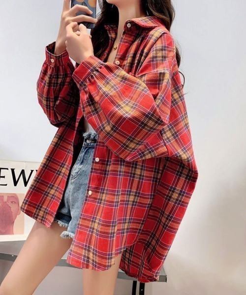 Miniministore(ミニミニストア)の「オーバーサイズ チェックシャツレディース(シャツ/ブラウス・レディース・ベージュ/レッド/グリーン/イエロー/ピンク・FREE)」の5枚目の写真
