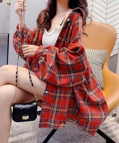 Miniministore(ミニミニストア)の「オーバーサイズ チェックシャツレディース(シャツ/ブラウス・レディース・ベージュ/レッド/グリーン/イエロー/ピンク・FREE)」の7枚目の写真