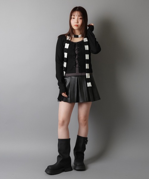 SPINNS(スピンズ)の「ZIP!で紹介されました♪ 細スカーフ/ボーダー/ウィッシュコア(バンダナ/スカーフ・レディース・グレー系その他/ブラック×ホワイト・ONESIZE)」の7枚目の写真