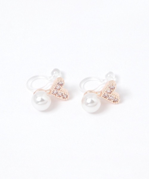 LAKOLE(ラコレ)の「ビジューハートパールノンホールピアス / 318573(イヤリング・レディース・ピンク系その他/その他1・FREE)」の1枚目の写真