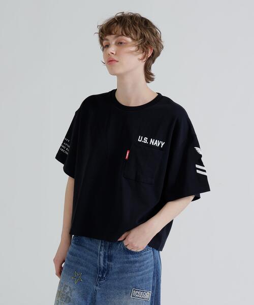 AVIREX(アヴィレックス)の「NAVAL POCKET SHORT T-SHIRT/ネイバルポケット ショートティーシャツ(Tシャツ/カットソー・レディース・ホワイト系2/オレンジ/ネイビー/ネイビー系1・F)」の2枚目の写真