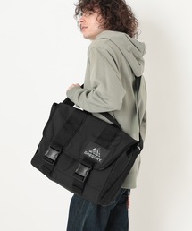 GREGORY（グレゴリー）の「ジョーブレーカーメッセンジャー JAWBREAKER MESSENGER ジェットブラック（メッセンジャーバッグ）」
