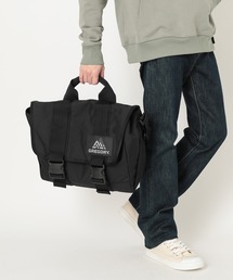 GREGORY（グレゴリー）の「ジョーブレーカーメッセンジャー JAWBREAKER MESSENGER ジェットブラック（メッセンジャーバッグ）」
