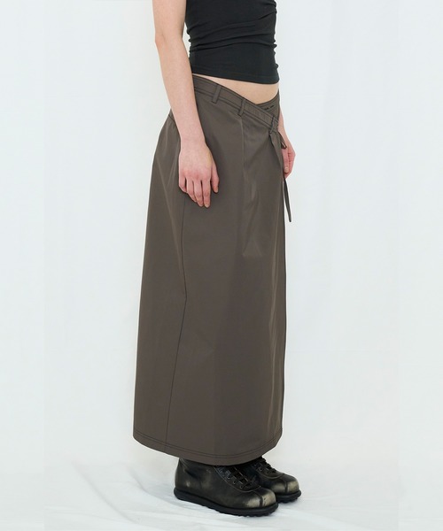 VIAVANDA（ヴィアヴァンダ）の「WRAP MAXI SKIRT（スカート・レディース・グレー/ブラック・FREE）」の12枚目の写真