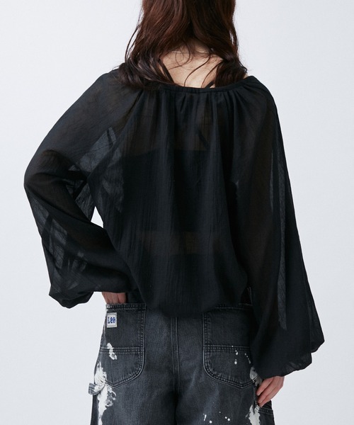 M TO R(ムウトアール)の「BALOON N/C SHIRTS BOLERO(シャツ/ブラウス・レディース・ホワイト/ブラック・38/40)」の16枚目の写真