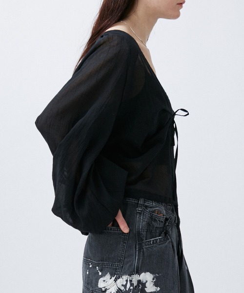 M TO R(ムウトアール)の「BALOON N/C SHIRTS BOLERO(シャツ/ブラウス・レディース・ホワイト/ブラック・38/40)」の17枚目の写真
