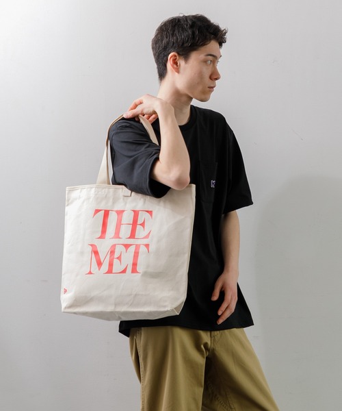 NEW ERA（ニューエラ）の「【MEN , WOMEN】NEW ERA キャンバス トートバッグ 14L The Met（トートバッグ・レディース・アイボリー・FREE）」の2枚目の写真