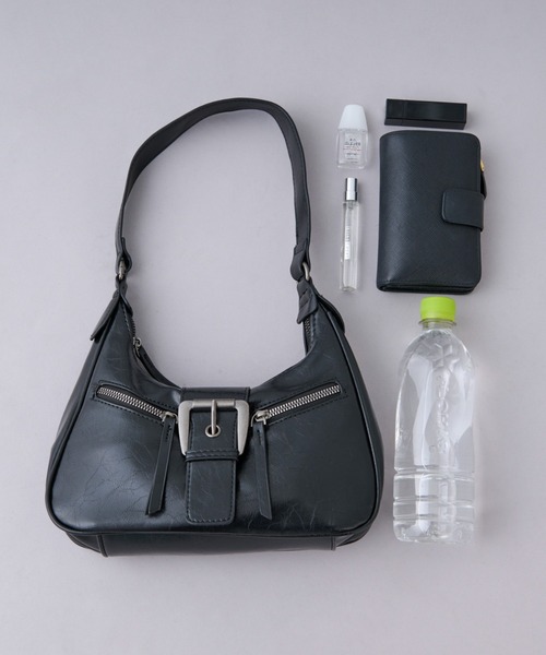 Ellno Loset(エルノロゼット)の「バックルデザインショルダーBAG(ショルダーバッグ・メンズ・ブラック/シルバー・FREE)」の9枚目の写真