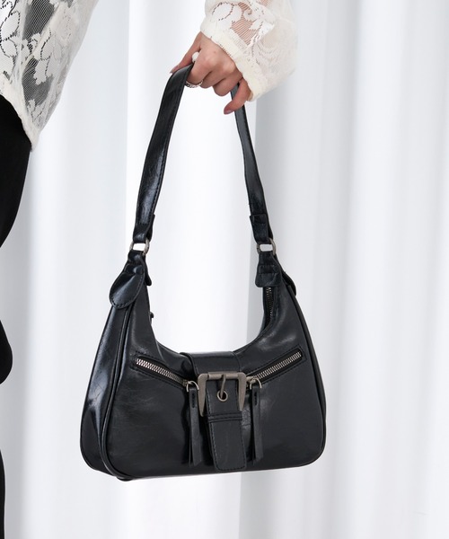 Ellno Loset(エルノロゼット)の「バックルデザインショルダーBAG(ショルダーバッグ・メンズ・ブラック/シルバー・FREE)」の5枚目の写真