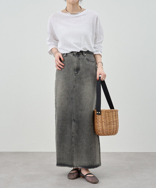 SHENERY（シーナリー）の「《大人のカジュアルコーデ》デニムロングスカート（スカート・レディース・ブラック/ブルー・36/38）」の4枚目の写真