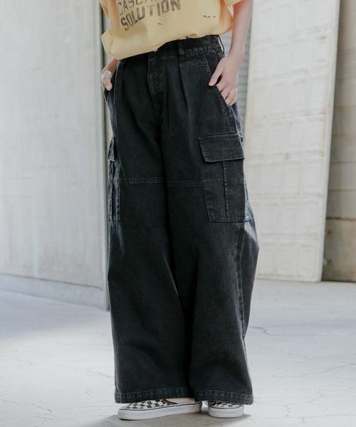 PBLIM（ページボーイリム）の「《UNISEX》ピグメントカーゴパンツ（カーゴパンツ・レディース・オフホワイト/ブラック/ブラウン・MEDIUM/LARGE）」の3枚目の写真