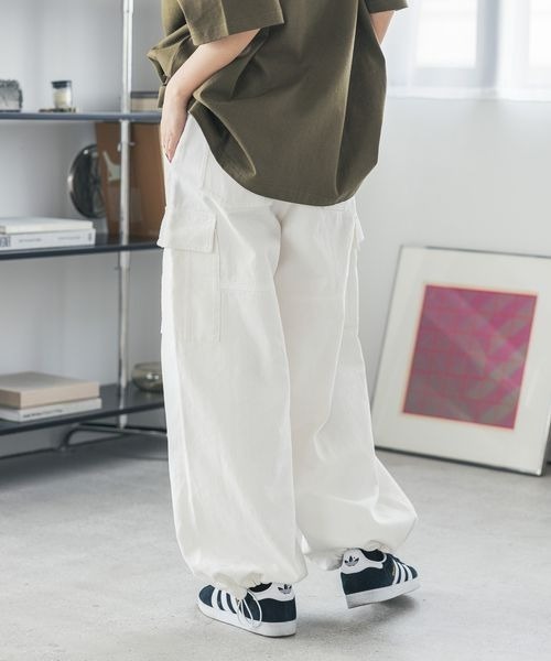 PBLIM（ページボーイリム）の「《UNISEX》ピグメントカーゴパンツ（カーゴパンツ・レディース・オフホワイト/ブラック/ブラウン・MEDIUM/LARGE）」の10枚目の写真