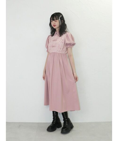 jouetie(ジュエティ)の「レースドッキングチャイナワンピース(ワンピース・レディース・アイボリー/ブラック/ピンク・MEDIUM)」の5枚目の写真