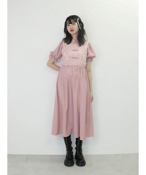 jouetie(ジュエティ)の「レースドッキングチャイナワンピース(ワンピース・レディース・アイボリー/ブラック/ピンク・MEDIUM)」の3枚目の写真