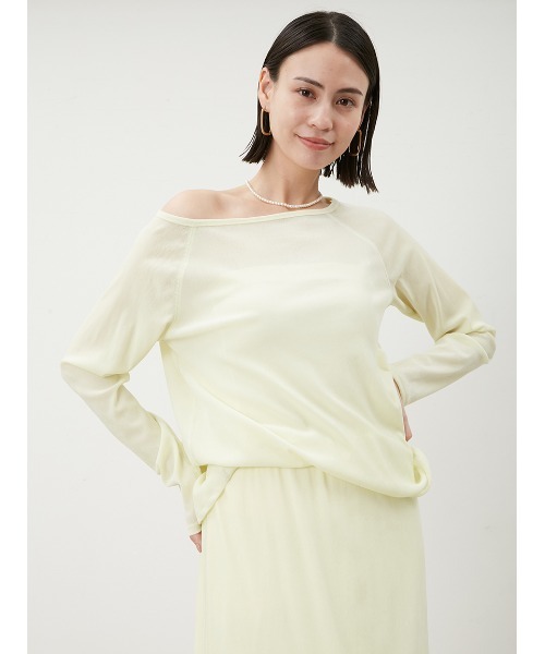 Mila Owen（ミラオーウェン）の「【セットアップ対応】フロッキーベロアボートネックトップス（Tシャツ/カットソー・レディース・チャコールグレー/ベージュ/ライム・0/1）」の3枚目の写真