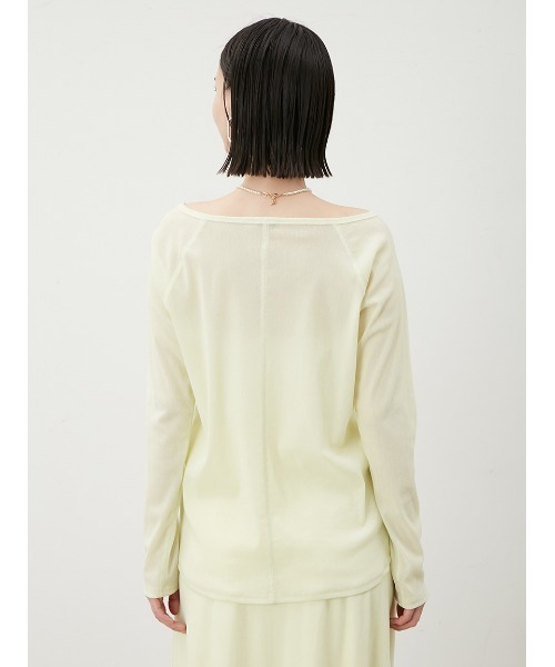 Mila Owen（ミラオーウェン）の「【セットアップ対応】フロッキーベロアボートネックトップス（Tシャツ/カットソー・レディース・チャコールグレー/ベージュ/ライム・0/1）」の11枚目の写真