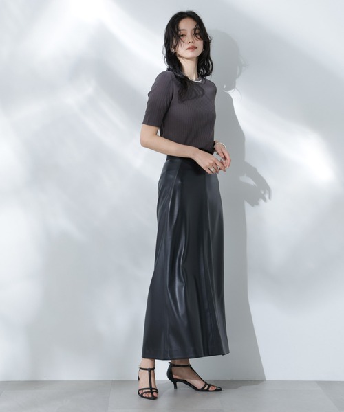 NANO universe(ナノユニバース)の「Anti Soaked(R) 汗染み防止クルーネックリブTシャツ(Tシャツ/カットソー・レディース・ブラック/カーキ/アイボリー/チャコール・S/M/L)」の22枚目の写真