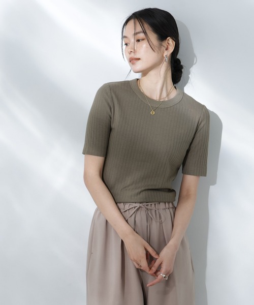 NANO universe(ナノユニバース)の「Anti Soaked(R) 汗染み防止クルーネックリブTシャツ(Tシャツ/カットソー・レディース・ブラック/カーキ/アイボリー/チャコール・S/M/L)」の14枚目の写真