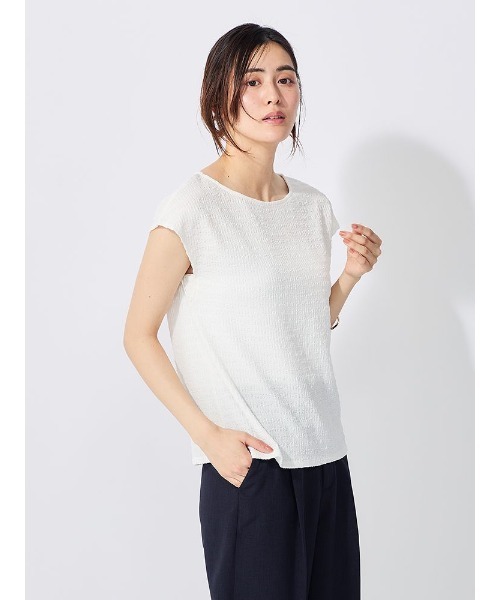 Perfect Suit FActory（パーフェクトスーツファクトリー）の「【ドライタッチ】クラッシュジャガード　フレンチスリーブブラウス（Tシャツ/カットソー・レディース・オフホワイト/ブラック/ダークブラウン/チャコールグレー・S/M/L）」の2枚目の写真