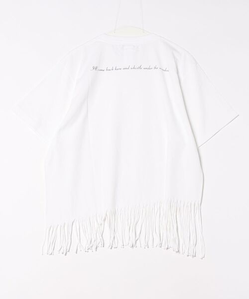 Boutique Ordinary(ブティークオーディナリー)の「フリンジヘムバックロゴ5分袖カットソー(Tシャツ/カットソー・レディース・ホワイト/ブラック・FREE)」の4枚目の写真