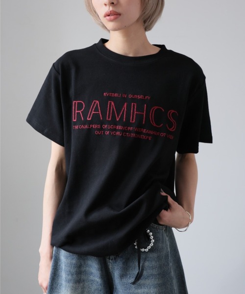 Girly Doll(ガーリードール)の「刺繍フロントロゴデザインTシャツ(Tシャツ/カットソー・レディース・グレー/ブラック/ホワイト・F)」の3枚目の写真
