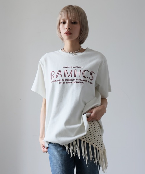 Girly Doll(ガーリードール)の「刺繍フロントロゴデザインTシャツ(Tシャツ/カットソー・レディース・グレー/ブラック/ホワイト・F)」の15枚目の写真