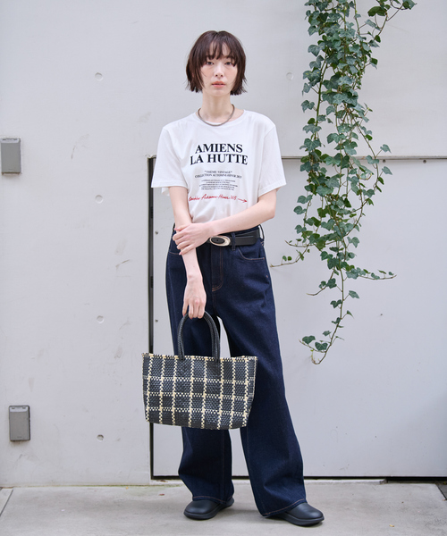 Rouge vif la cle（ルージュヴィフラクレ）の「別注【La Hutte / ラ ユット】フロッキー × 刺繍 ロゴTシャツ / プリントTシャツ / 半袖 / ロゴ プリント TEE（Tシャツ/カットソー・レディース・ホワイト系その他/レッド系その他/ホワイト系その他2/レッド系その他2・フリー）」の16枚目の写真