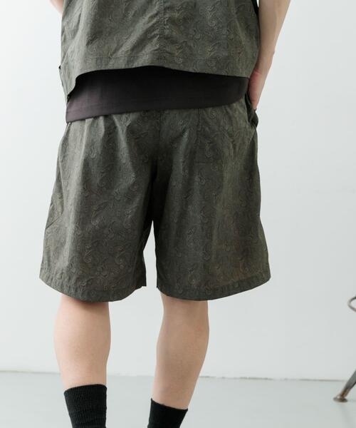 ITEMS URBANRESEARCH(アイテムズ アーバンリサーチ)の「『セットアップ対応』Nylon Paisley Shorts(その他パンツ・メンズ・カーキ/ブラック/ブラウン・MEDIUM/LARGE)」の5枚目の写真