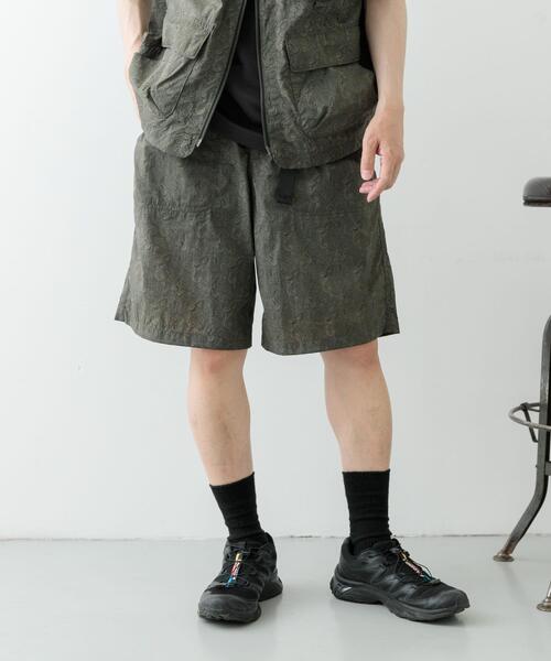 ITEMS URBANRESEARCH(アイテムズ アーバンリサーチ)の「『セットアップ対応』Nylon Paisley Shorts(その他パンツ・メンズ・カーキ/ブラック/ブラウン・MEDIUM/LARGE)」の6枚目の写真