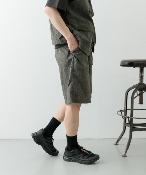ITEMS URBANRESEARCH(アイテムズ アーバンリサーチ)の「『セットアップ対応』Nylon Paisley Shorts(その他パンツ・メンズ・カーキ/ブラック/ブラウン・MEDIUM/LARGE)」の8枚目の写真