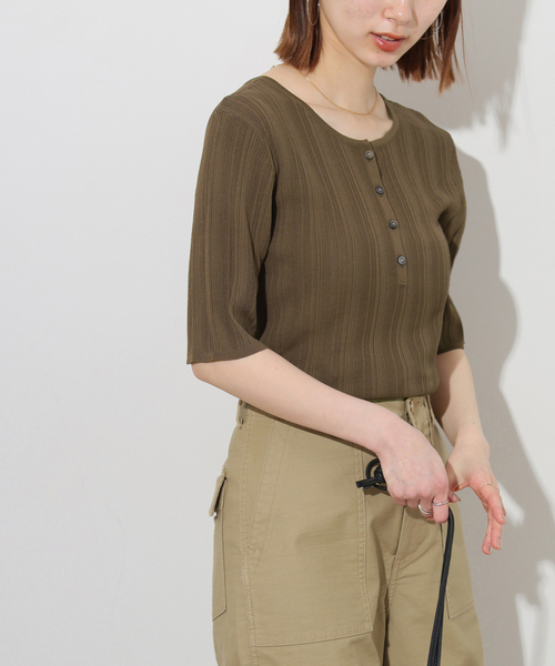 JOURNAL STANDARD relume（ジャーナルスタンダード　レリューム）の「【FUNCTION】ランダムリブ2WAYヘンリー（ニット/セーター・レディース・ブラック/ブラウン/ホワイト・FREE）」の3枚目の写真