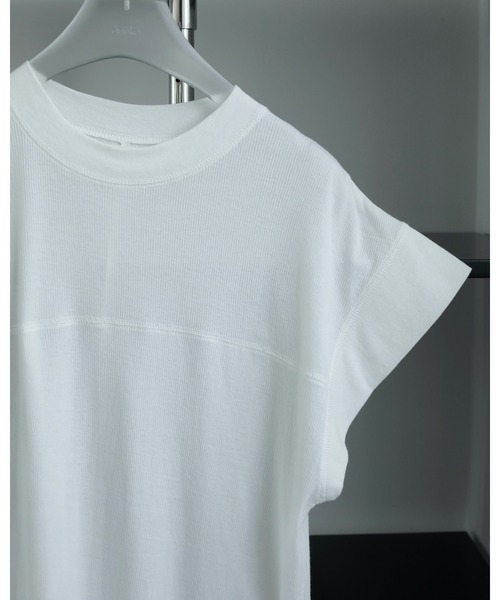 RIB PLEATS BASICS – ISSEY MIYAKE ONLINE STORE