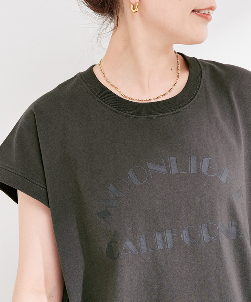 B.C STOCK(ベーセーストック)の「手洗い可 / アソートフレンチスリーブロゴTEE(Tシャツ/カットソー・レディース・チャコールグレー/ホワイト/ブラウン・FREE)」の5枚目の写真