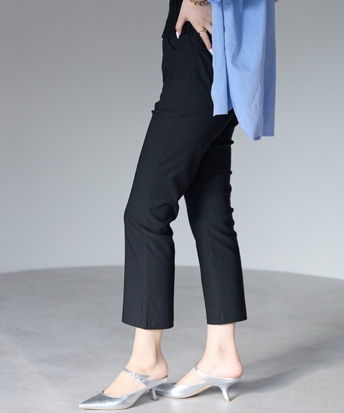 Fizz（フィズ）の「ストレッチツイルパンツ(クロップド丈)（その他パンツ・レディース・ブラック/ホワイト/グレイッシュベージュ・M/LL/L）」の13枚目の写真