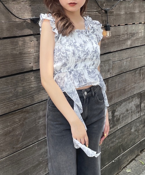 one way（ワンウェイ）の「フリルシャーリングブラウス（シャツ/ブラウス・レディース・ホワイト/ピンク/ブルー系その他/ブラック/ブラック系その他・FREE）」の4枚目の写真