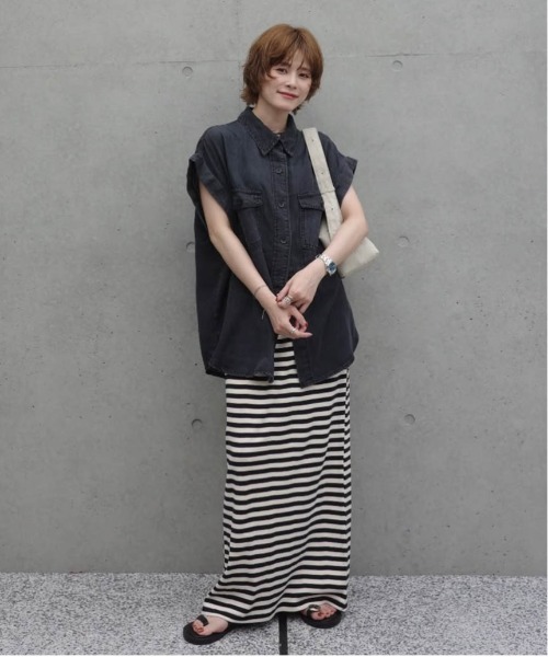 AMELY(エミリー)の「フレンチスリーブデニムシャツ(シャツ/ブラウス・レディース・ライトブルー/ブラック/ブルー・フリー)」の11枚目の写真