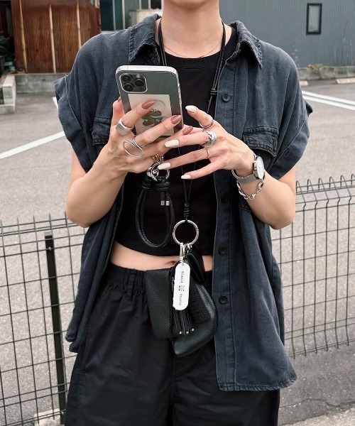 AMELY(エミリー)の「フレンチスリーブデニムシャツ(シャツ/ブラウス・レディース・ライトブルー/ブラック/ブルー・フリー)」の15枚目の写真