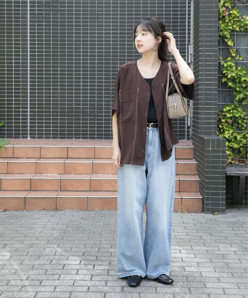 ITEMS URBANRESEARCH(アイテムズ アーバンリサーチ)の「Vネックステッチブラウス(シャツ/ブラウス・レディース・ブラック/ブラウン/ホワイト・FREE)」の7枚目の写真