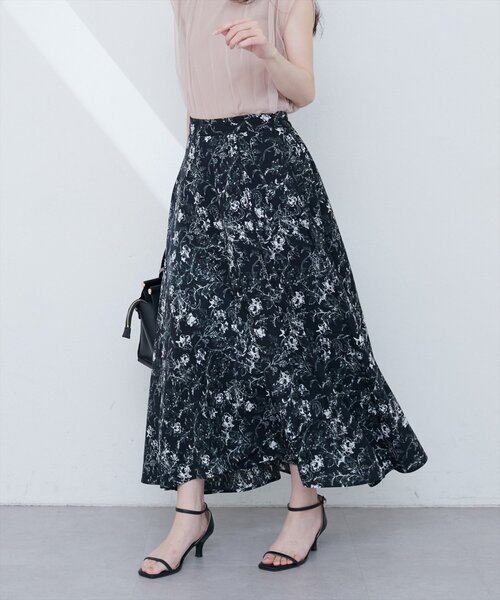 natural couture（ナチュラルクチュール）の「【mizu】長さ変えられる後ろ下がりヘムスカート（スカート・レディース・ベージュ系その他/ブルー系その他/ブラック系その他・LARGE/MEDIUM）」の9枚目の写真
