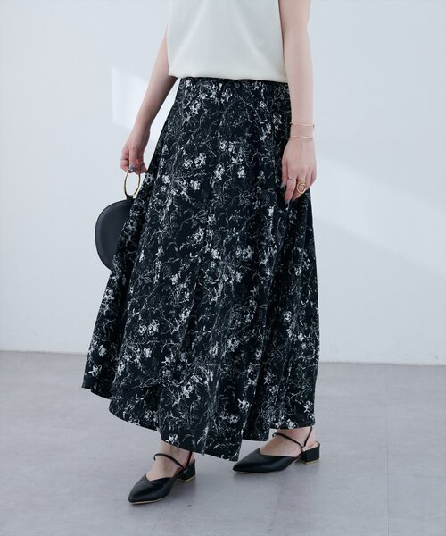 natural couture（ナチュラルクチュール）の「【mizu】長さ変えられる後ろ下がりヘムスカート（スカート・レディース・ベージュ系その他/ブルー系その他/ブラック系その他・LARGE/MEDIUM）」の13枚目の写真